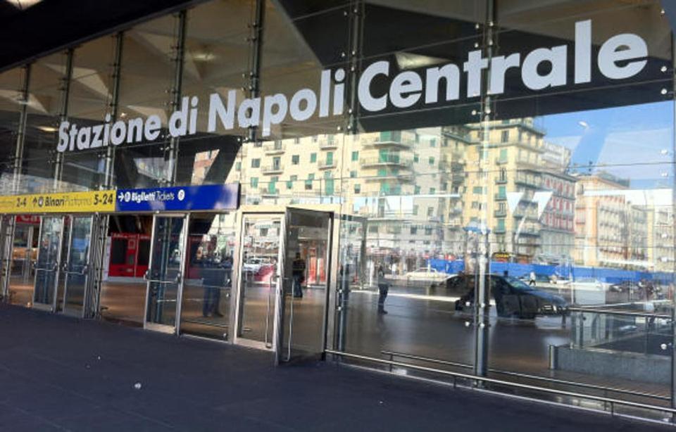 081 Stazione Centrale Home Nápoles Exterior foto